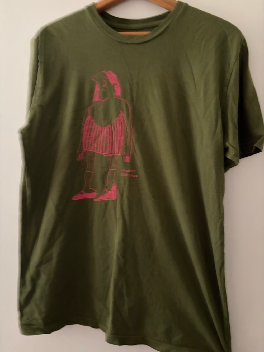 90s Grunge Style Shirt with Pink Illustration